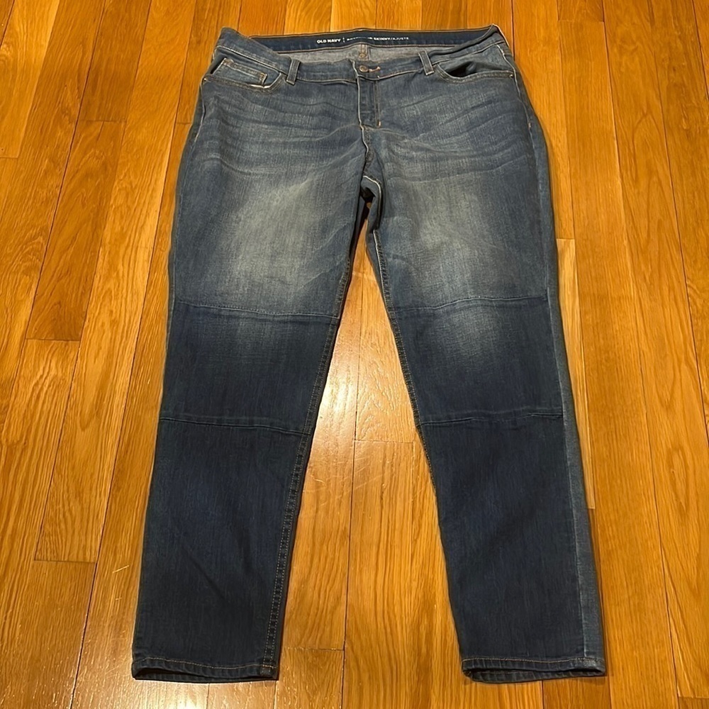 Old navy boyfriend skinny jeans size 14.
